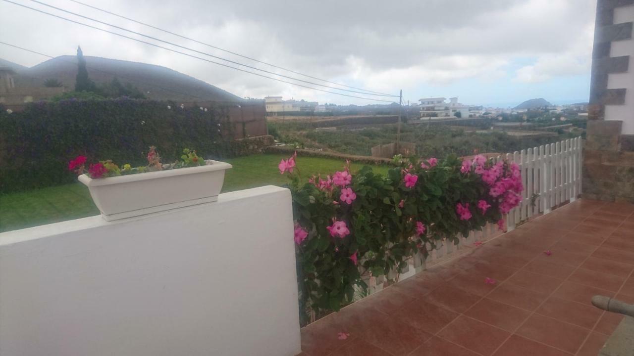 Villa Albe, Jacuzzi Con Vistas Al Mar Арона Екстер'єр фото